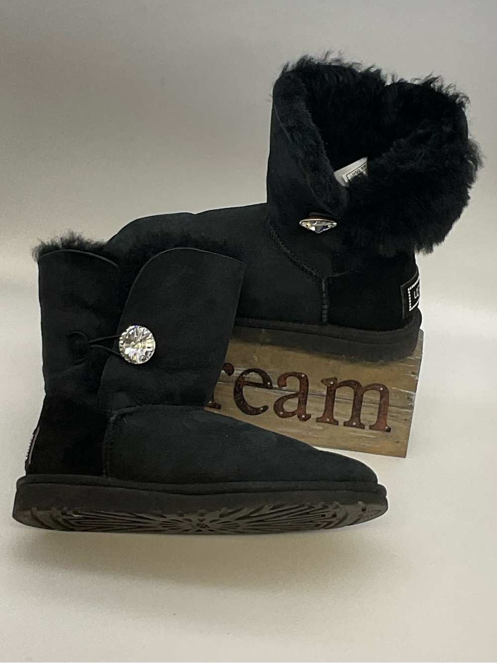 UGG Bailey Button Bling Black Boots Cozy Y2K Streetwear Winter All-Season 6